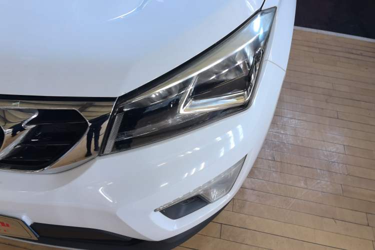 Used Changan CS15 2016 1.5L Automatic Fashion Edition
