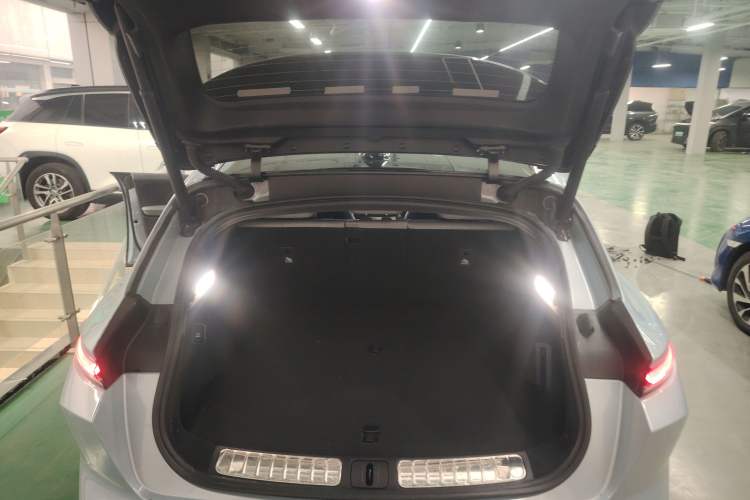 Used Nio ET5T 2024 75kWh Touring
