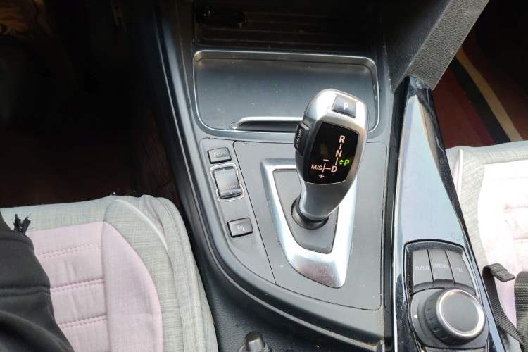 Used BMW 3 Series 2016 316Li Fashion Model
