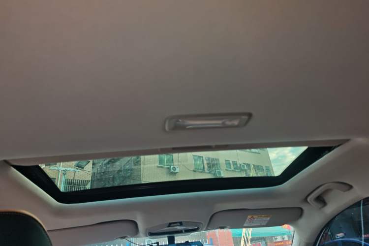 Used Geely Auto Emgrand 2025 4th Generation 1.5L CVT Flagship Version
