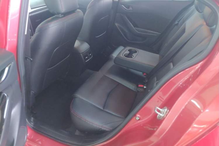 Used Mazda Mazda 3 Axela 2017 Sedan 1.5L Automatic Luxury Model China VI Standard
