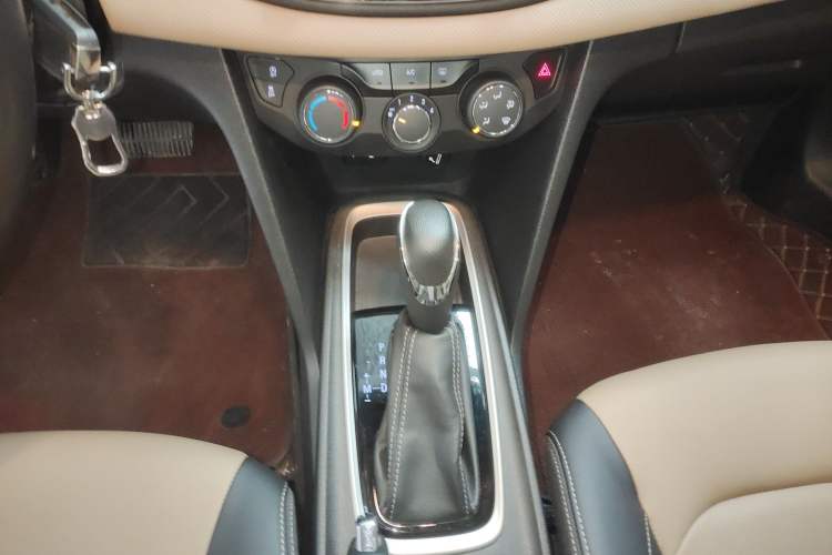 Used Chevrolet Monza 2022 320 Automatic Enjoyment Sunroof Version