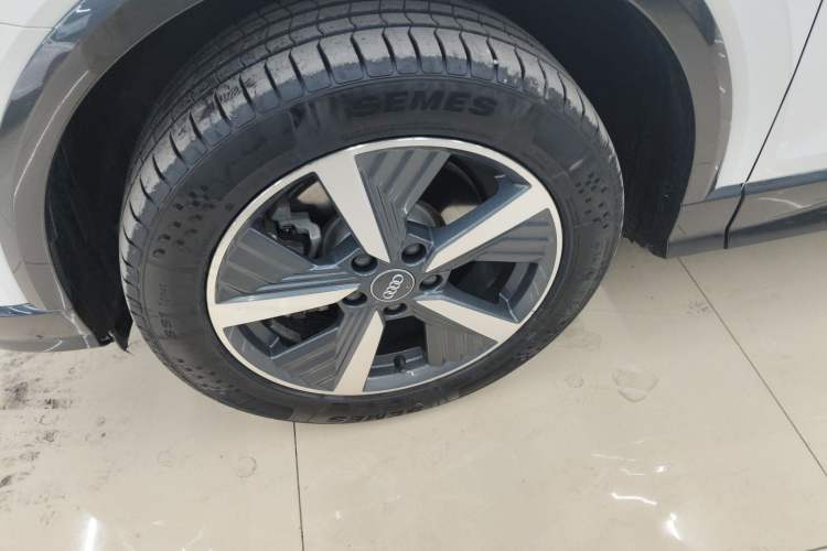 Used Audi Q2L e-tron 2019 Q2L e-tron Pure Electric Smart Style
