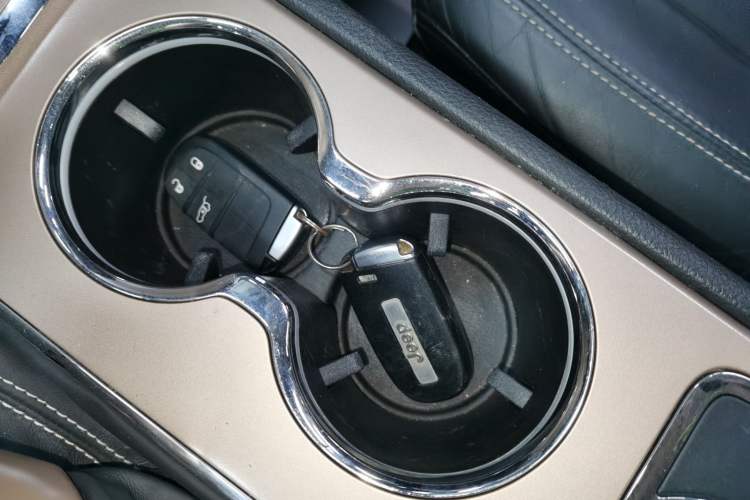 Used  Grand Cherokee 2017 3.0L Comfort Navigation Edition
