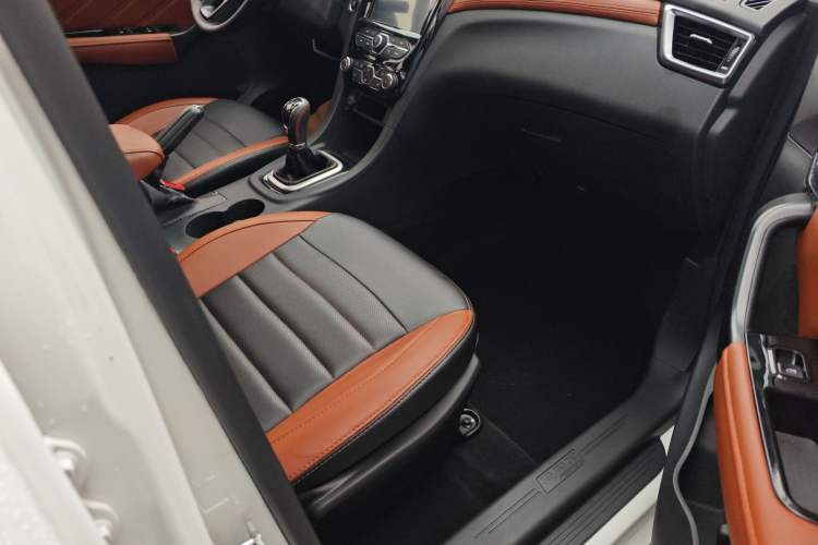 Used Karry K60 2018 1.5L Manual Sunroof Version