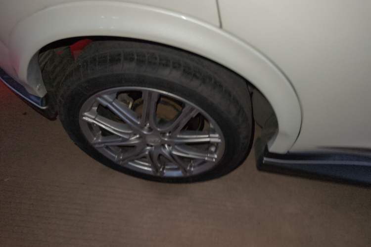 Used Infiniti ESQ 2014 1.6L Spontaneous Edition
