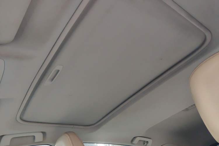 Used Toyota RAV4 2013 2.0L CVT Four-Wheel Drive New Edition