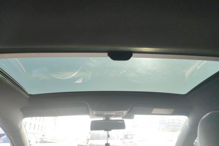 Used Volkswagen FAW-Volkswagen CC 2015 1.8TSI Prestige Model
