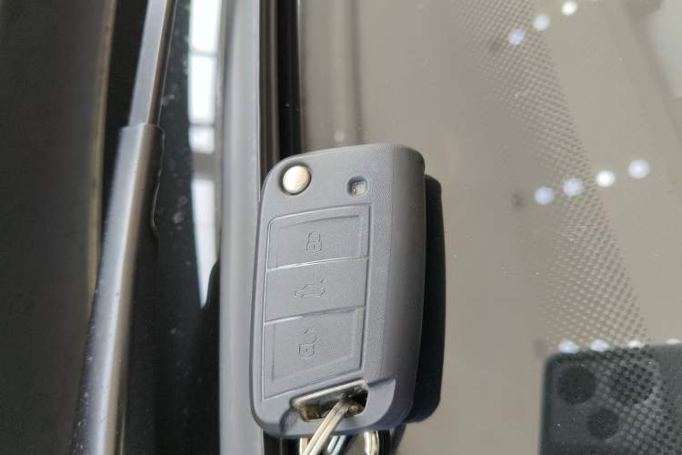 Used Volkswagen Tayron 2024 300TSI Two-Wheel-Drive Luxury Plus Advanced Version
