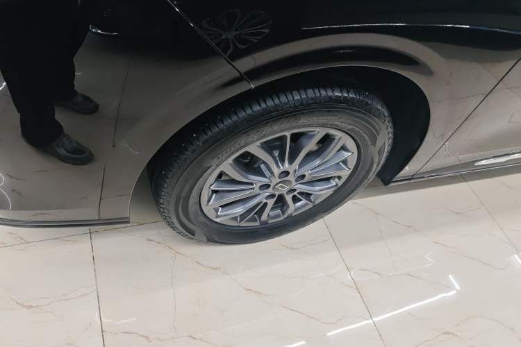 Used Bestune M9 2023 2.0T Ultimate Edition