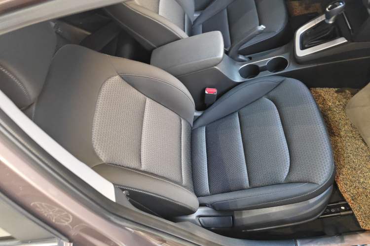 Used Hyundai Elantra 2016 1.6L Automatic ZhiXuan – Elite Version
