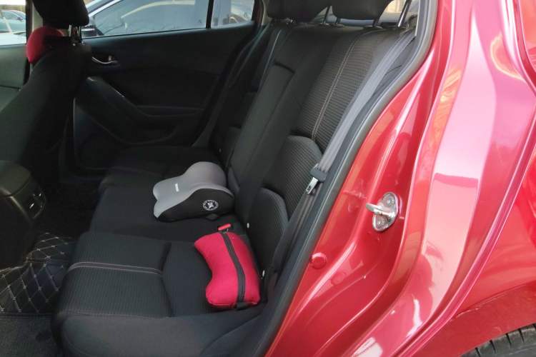 Used Mazda Mazda 3 Axela 2017 Sedan 1.5L Automatic Luxury Model Emission Standard China V
