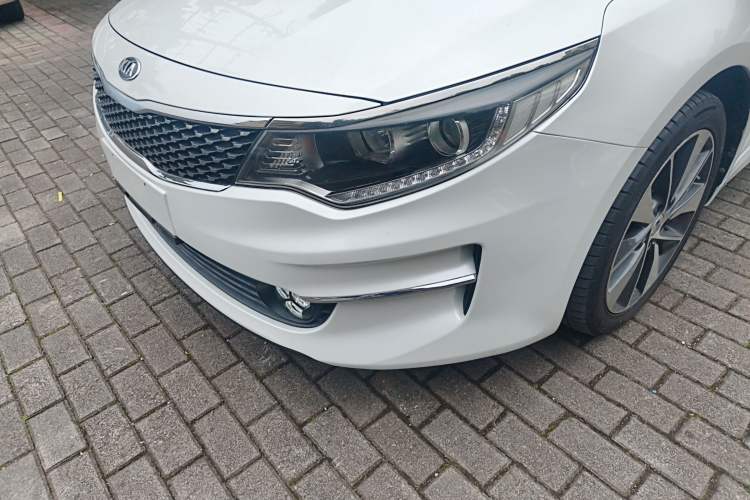 Used Kia K5 2017 2.0L Automatic 15th Anniversary Special Edition LUX
