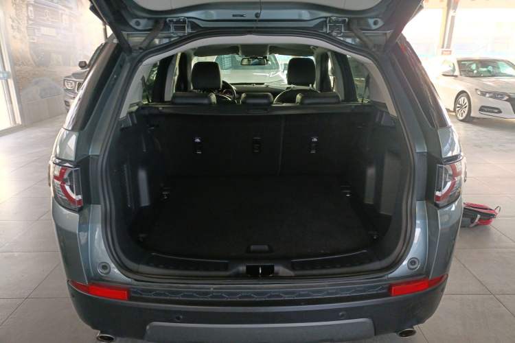 Used Land Rover Discovery Sport 2019 240 PS SE Version China VI Standard