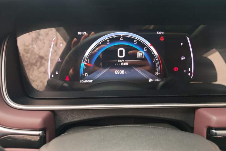 Used GAC Trumpchi M6 2023 PRO 270T DCT Luxury Edition
