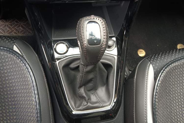 Used Volkswagen Tacqua 2021 280TSI DSG R-Line Smart Connectivity Version