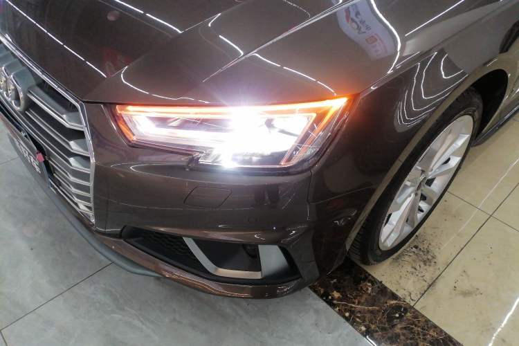 Used Audi A4L 2019 40 TFSI Fashion Edition China VI Emission Standard