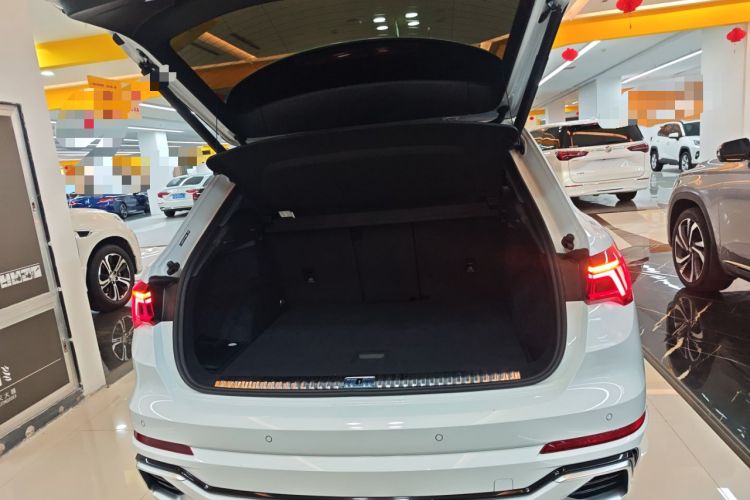 Used Audi Q3 2024 35 TFSI Ambition Dynamic Edition
