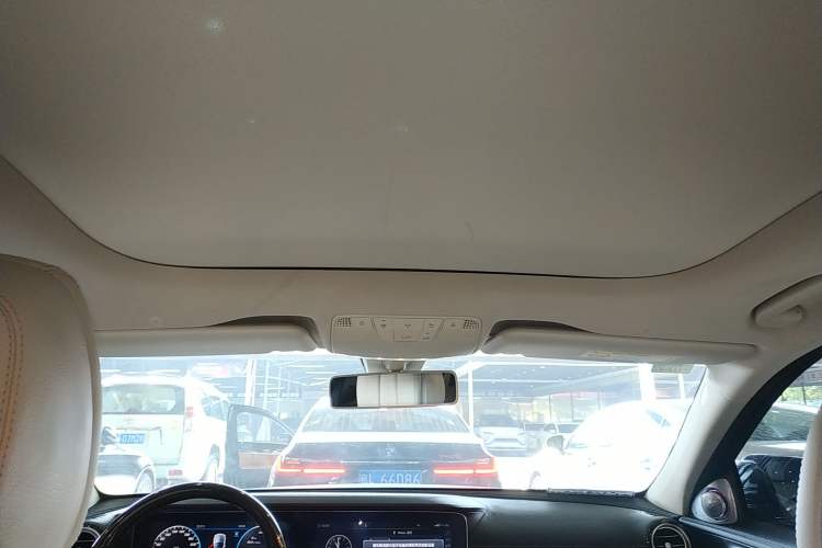 Used Mercedes-Benz E-Class 2019 E 300 L Sporty and Stylish Model
