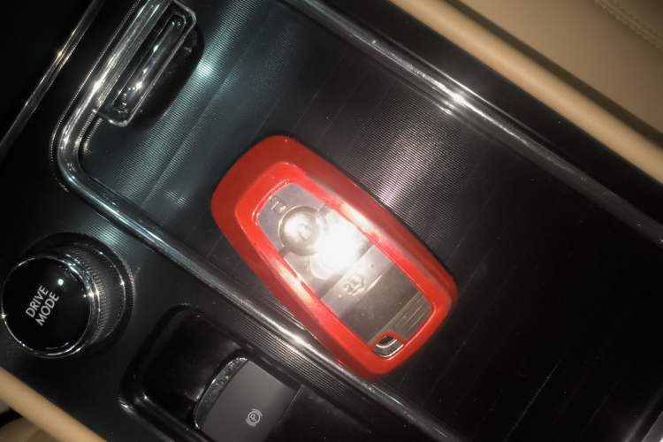 Used Lincoln Corsair 2020 2.0T Two-Wheel Drive Luxury Edition
