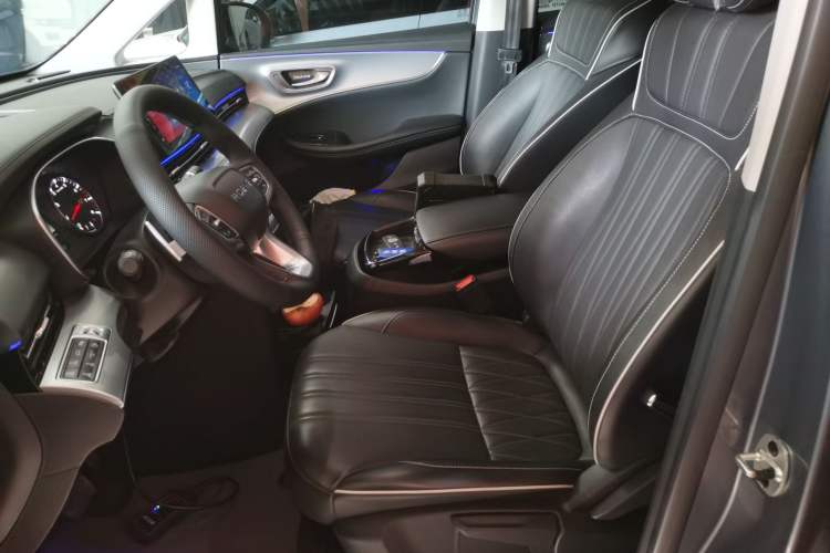 Used Roewe iMAX8 2021 Model 400TGI Exclusive Version for Key Accounts