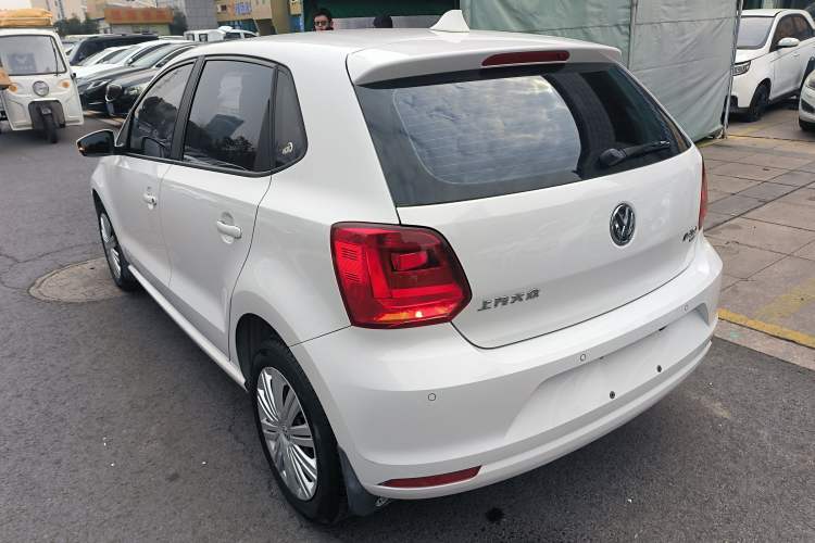 Used Volkswagen Polo 2016 1.6L Automatic Comfort Model