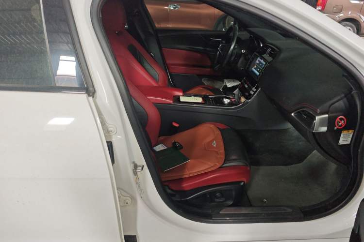 Used Jaguar XE 2015 3.0 SC 340 PS S