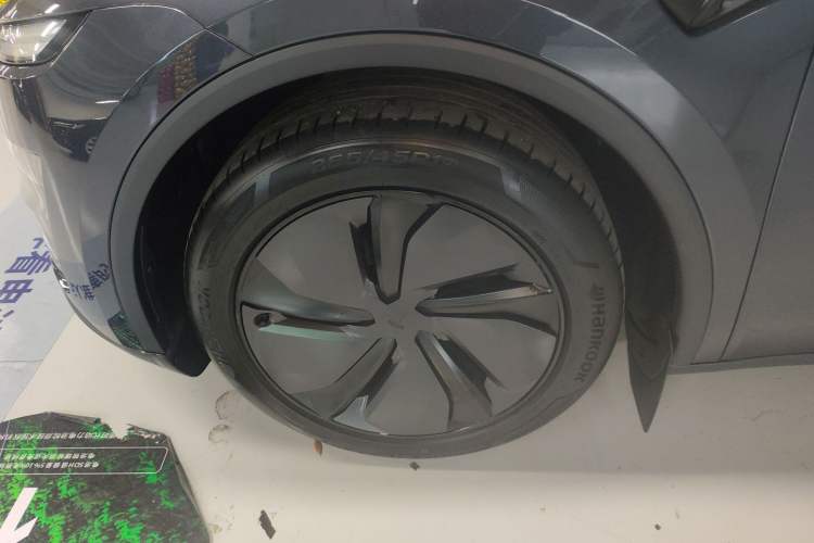 Used Tesla Model Y 2025 Long-Range All-Wheel Drive First Edition
