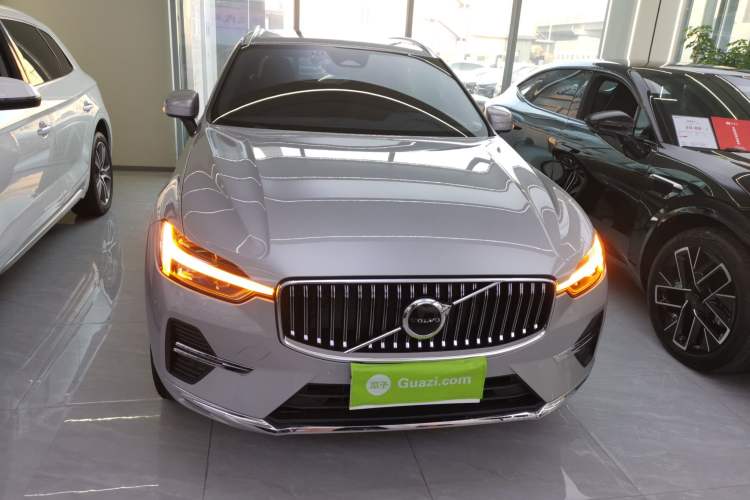 Used Volvo XC60 2025 B5 Four-Wheel Drive Smart & Advanced Luxury Edition
