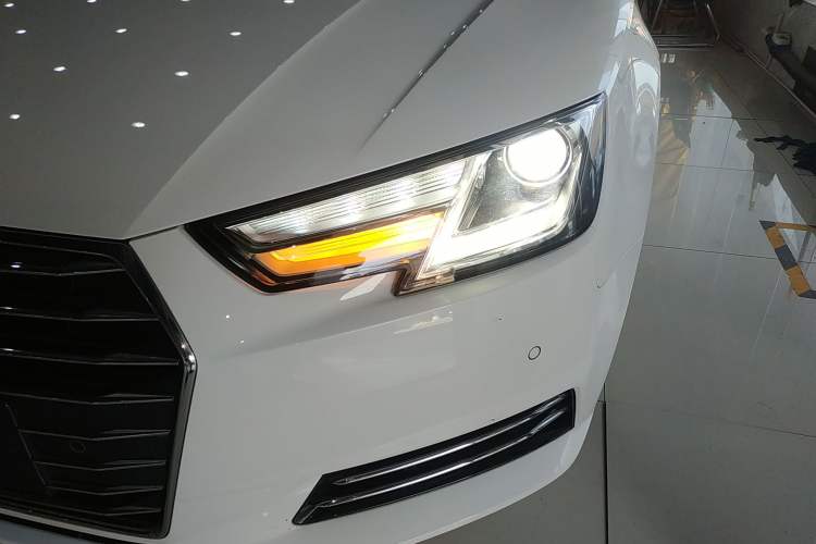 Used Audi A4L 2018 30th Anniversary Edition 40 TFSI Trendy Model
