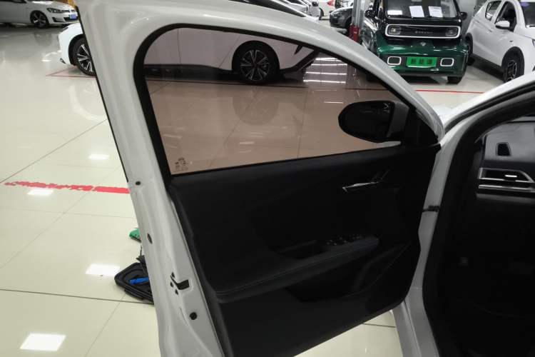 Used BYD e2 2020 Upgraded Model Standard Range Version Standard Configuration
