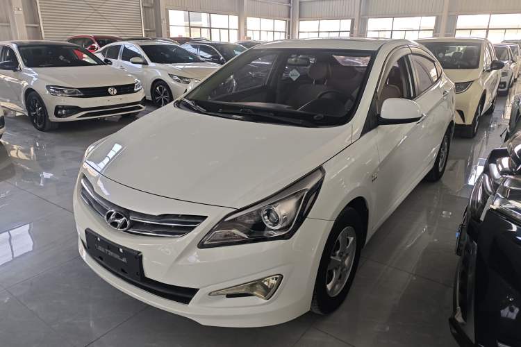 Used Hyundai Verna 2014 1.4L Automatic Leading-Edge GLX
