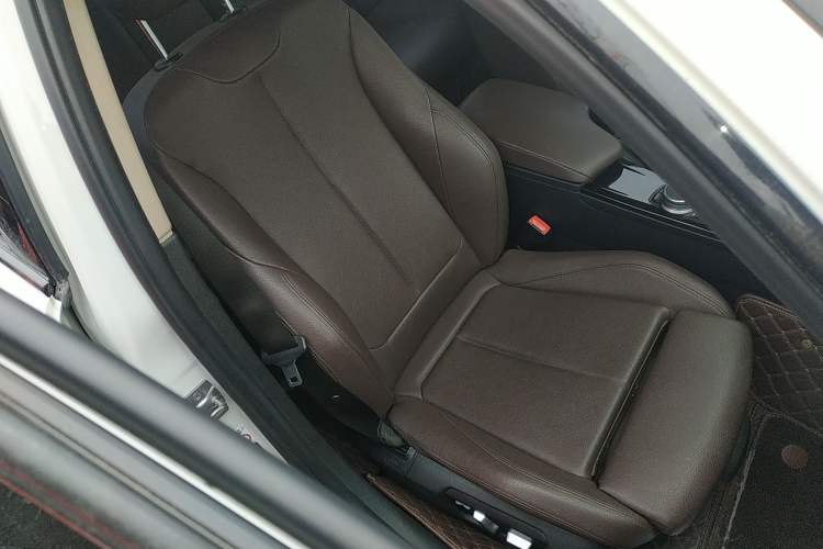 Used BMW 3 Series 2018 320Li Leading Model M Sport Package
