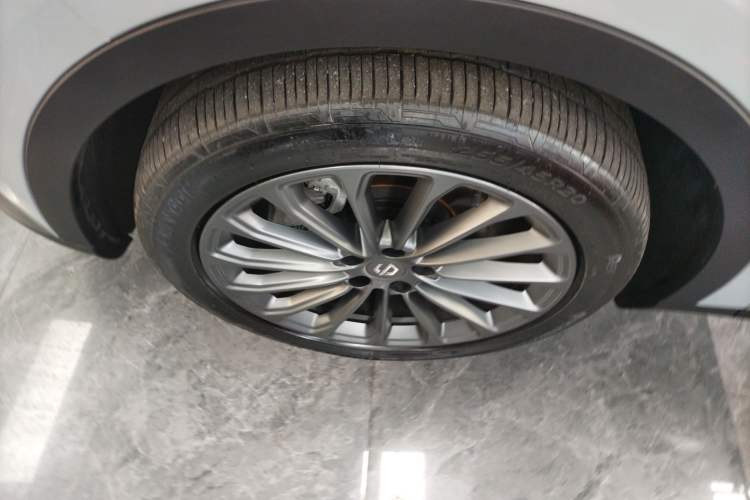 Used Leapmotor C11 2024 Range-Extended 300 Luxury Edition
