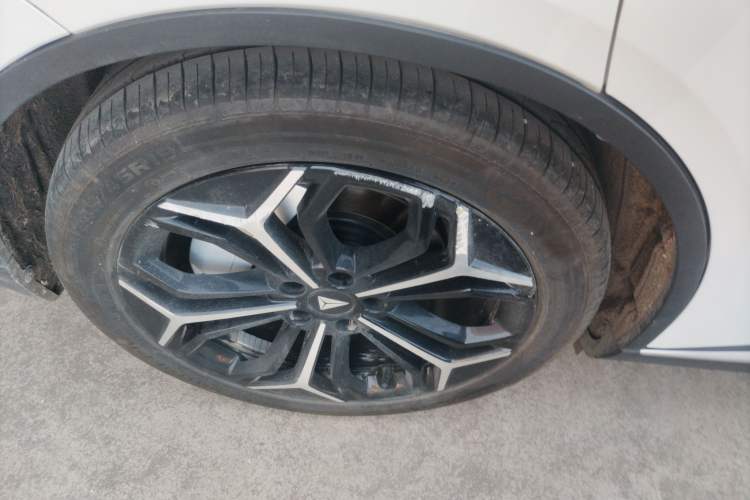 Used  SL03 2025 Extended-Range Sporty Version
