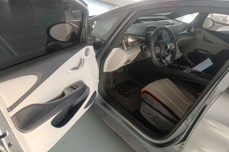 Used BYD Dolphin 2021 405 km Fashion Edition
