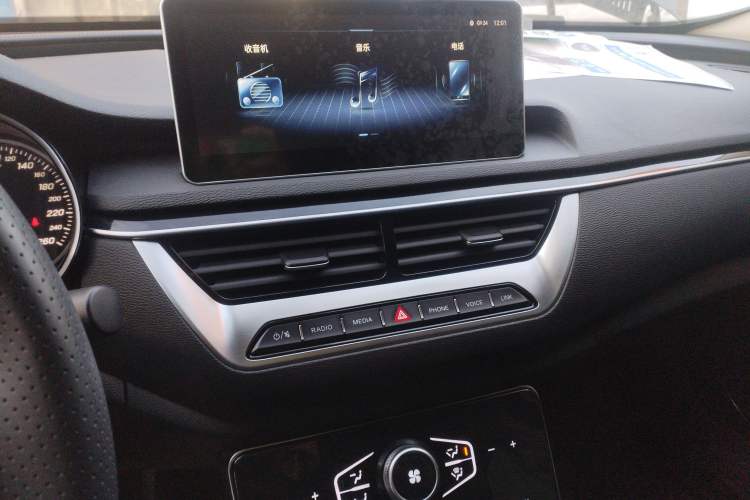 Used Hongqi H5 2022 Classic Model Facelift 1.5T DCT Qiyun Edition
