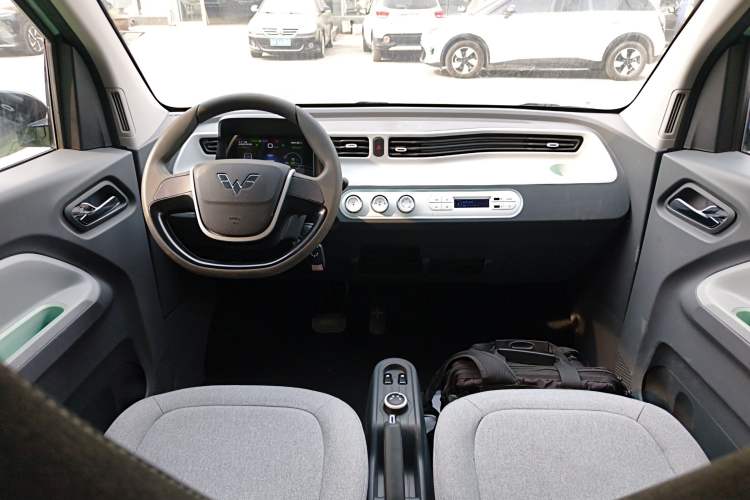 Used Wuling Hongguang MINIEV 2021 Macaron Fashion Model Lithium Iron Phosphate