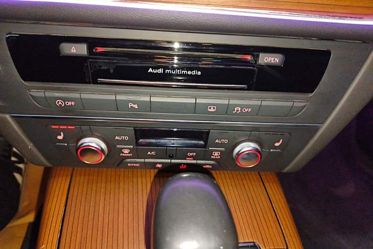 Used Audi A6L 2018 30th Anniversary Edition 30 FSI Style Model