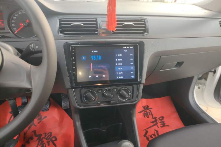 Used Volkswagen Santana 2016 1.4L Manual Fashion Edition
