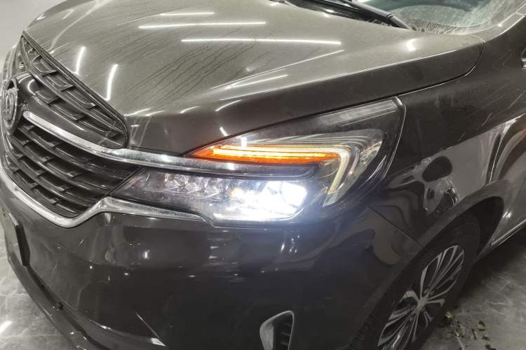 Used Buick GL8 2021 Land Cruiser Executive Class 652T Luxury Model
