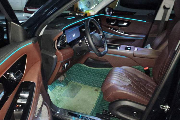 Used  Lanyue 2023 400T Four-Wheel Drive Star Prestige Edition 6 Seats
