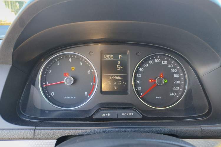 Used Volkswagen Gran Lavida 2013 1.6L Automatic Comfort Model
