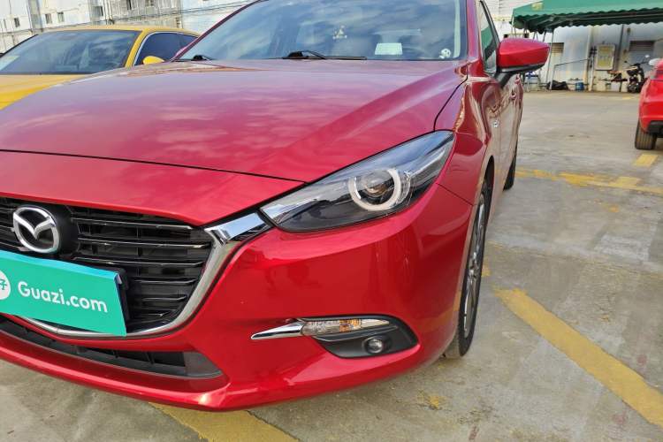 Used Mazda Mazda 3 Axela 2017 Hatchback 2.0L Automatic Sport Model China VI Standard