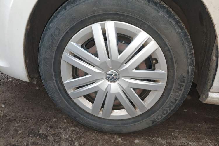 Used Volkswagen Polo 2016 1.4L Manual Fashion Model