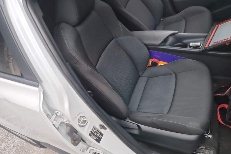 Used Toyota IZOA 2021 2.0L Enjoy Edition
