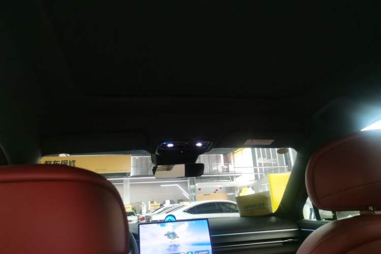 Used Hima AITO M5 2025 Extended-Range Ultra All-Wheel-Drive Version
