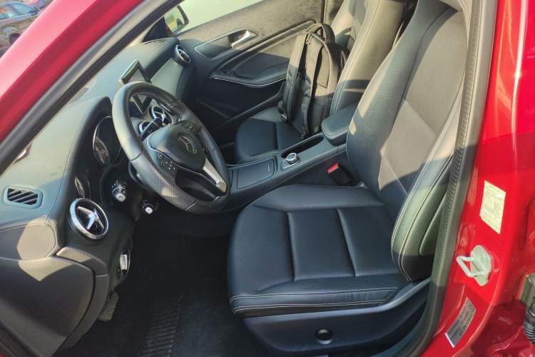 Used Mercedes-Benz GLA 2015 GLA 200 Fashion Model