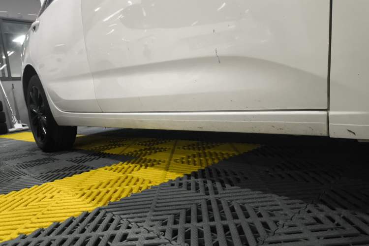 Used Chevrolet Monza 2020 Light Hybrid Redline 320T Dual-Clutch Joyful Edition
