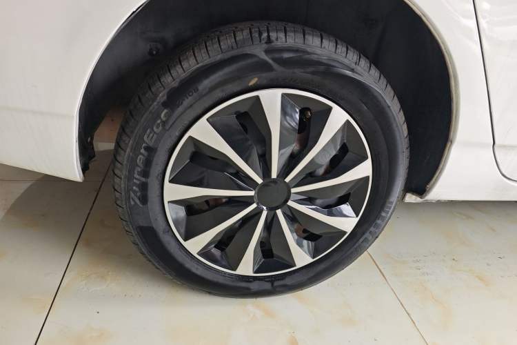 Used BYD F3 2012 Energy-Saving Edition 1.5L Manual Comfort Model
